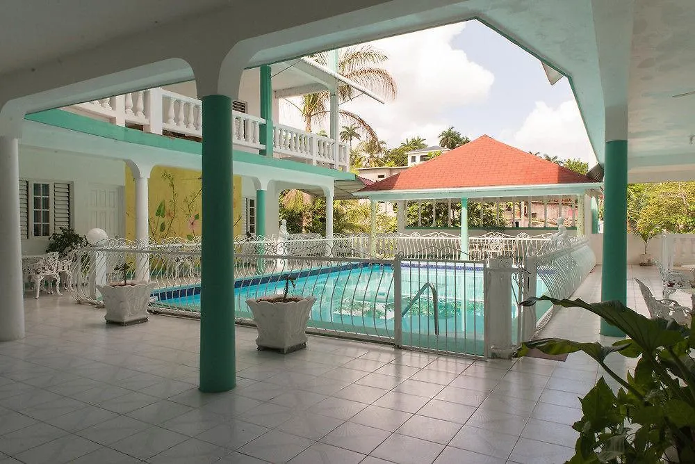 Diamond Villa Montego Bay Hotel