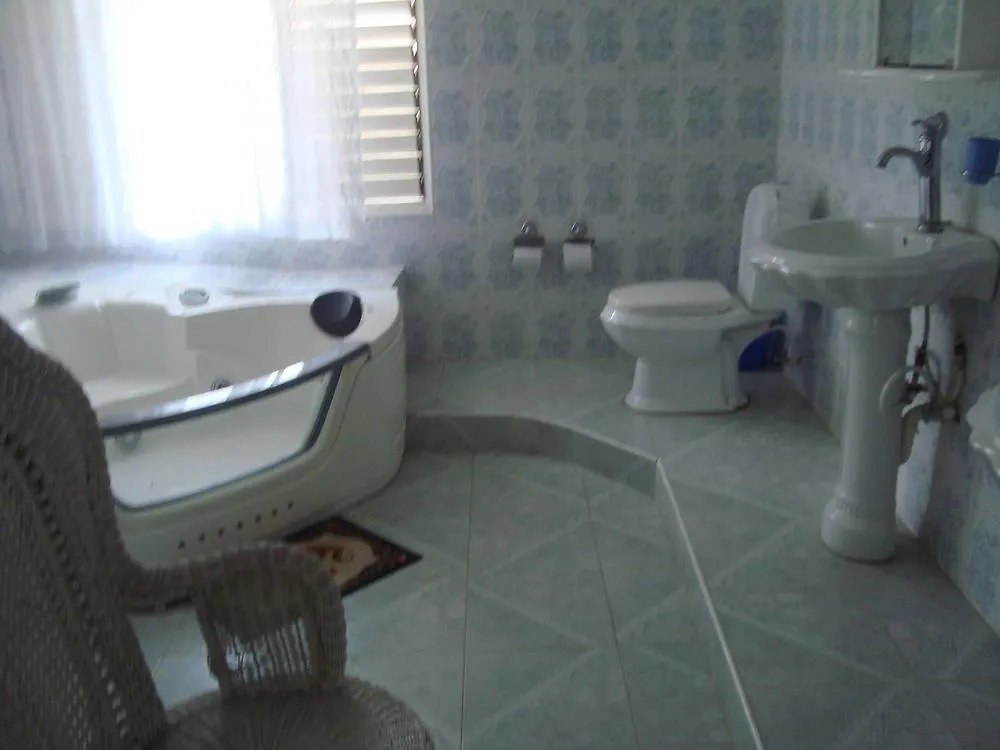 Diamond Villa Montego Bay Hotel