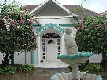 ** Hotel Diamond Villa Montego Bay Jamaica